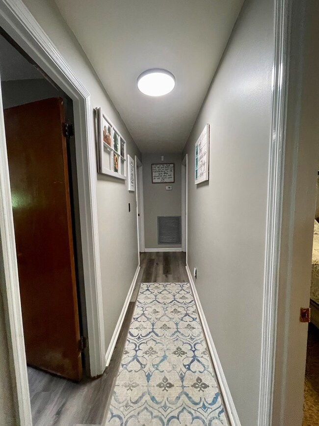 2422 Liberty Expy SE, Albany, GA 31705 - photo 4