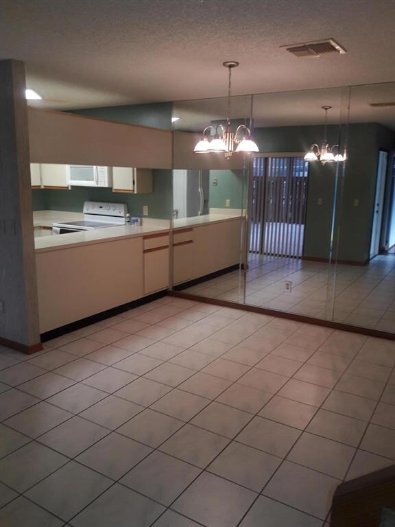 2003 diningroom