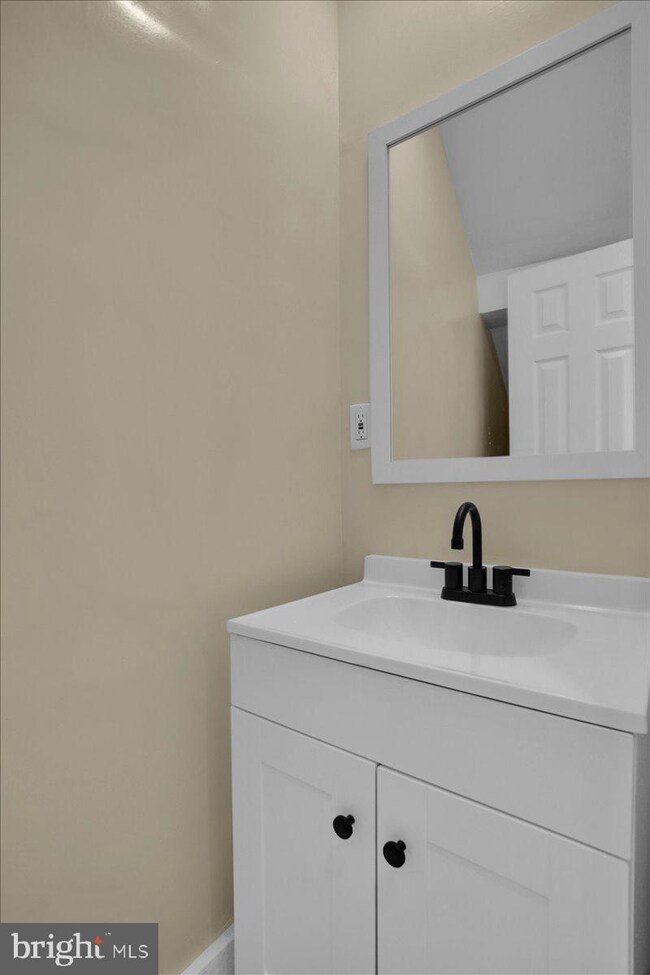 616 N 12th St, Reading, PA 19604 - photo 7