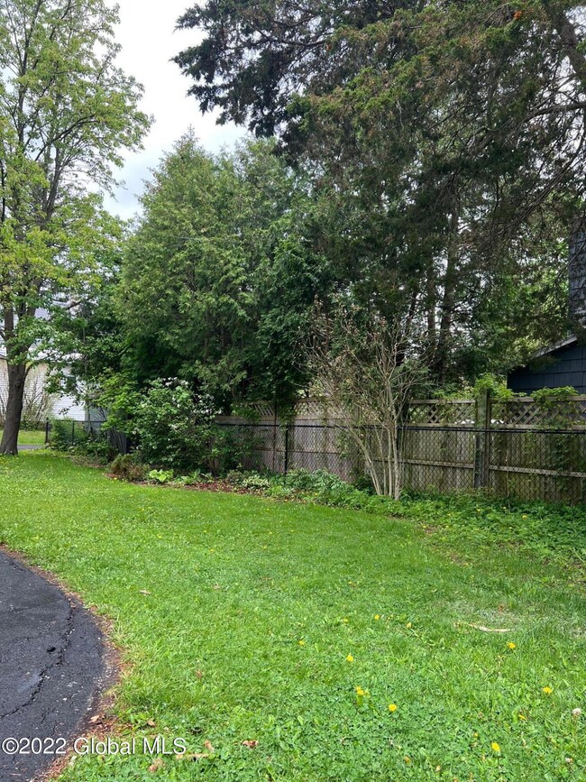 1923 Grand Blvd, Schenectady, NY 12309 - photo 3