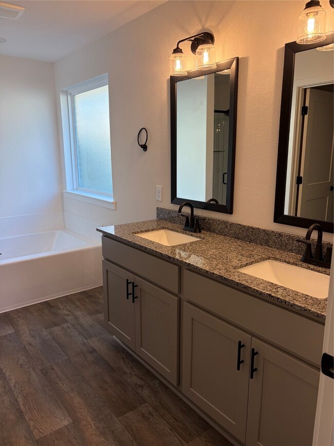 10338 Prairie Dunes Ln, Cleveland, TX 77327 - photo 5