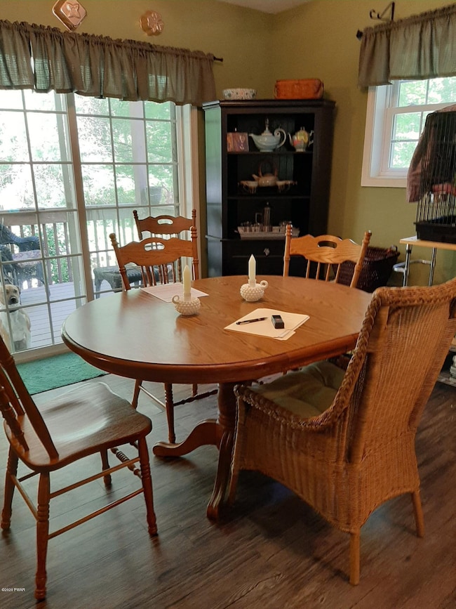 271 Lake Forest Dr, Dingmans Ferry, PA 18328 - photo 4