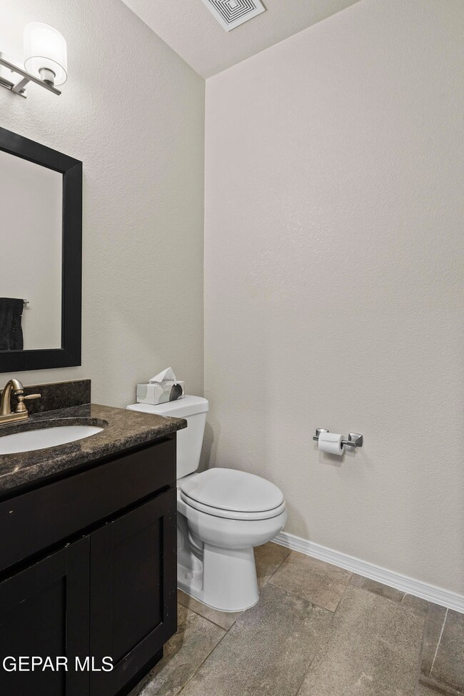 13662 Stonor Ct, El Paso, TX 79928 - photo 7