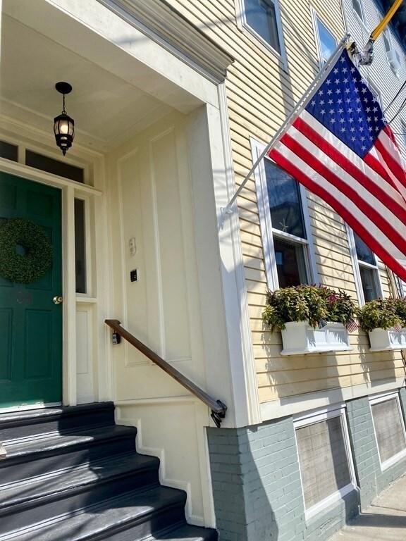 103 Bartlett St unit 1, Charlestown, MA 02129 - photo 2