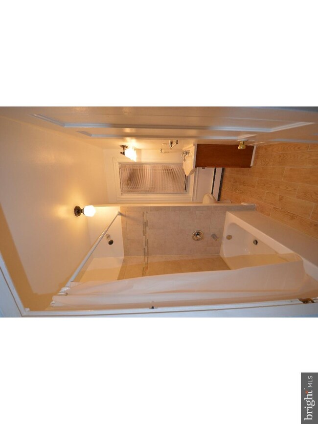 751 W Lincoln Hwy, Coatesville, PA 19320 - photo 2