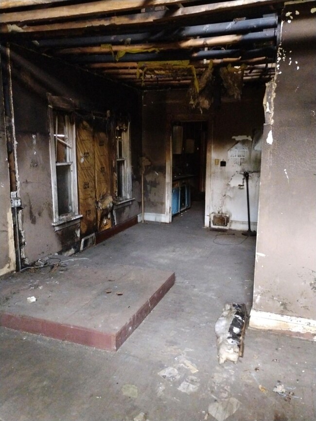 3858 Virginia St, Gary, IN 46409 - photo 5