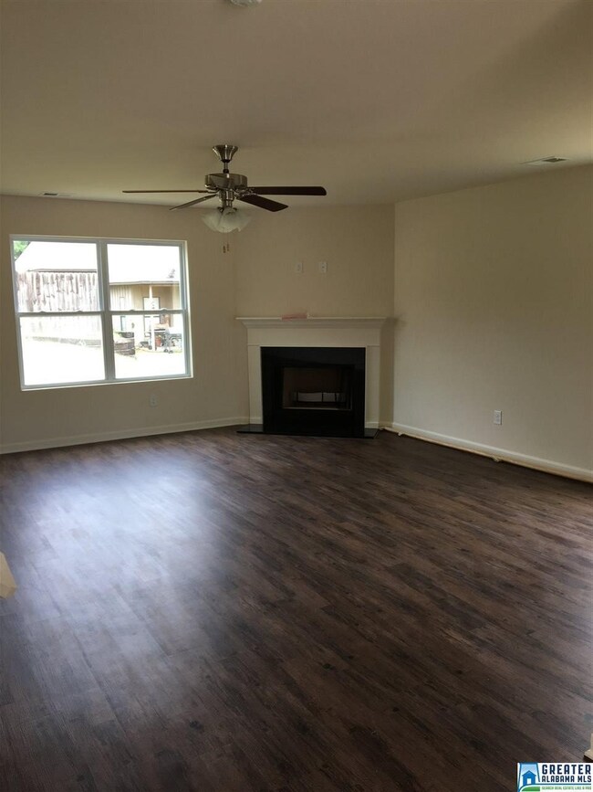 2058 Kerry Cir, Calera, AL 35040 - photo 4