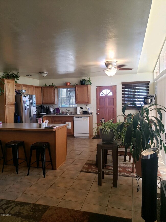 8125 E Hayne Street Tucson AZ 85710