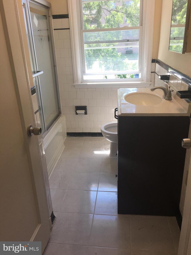 4014 Clarks Ln, Baltimore, MD 21215 - photo 5