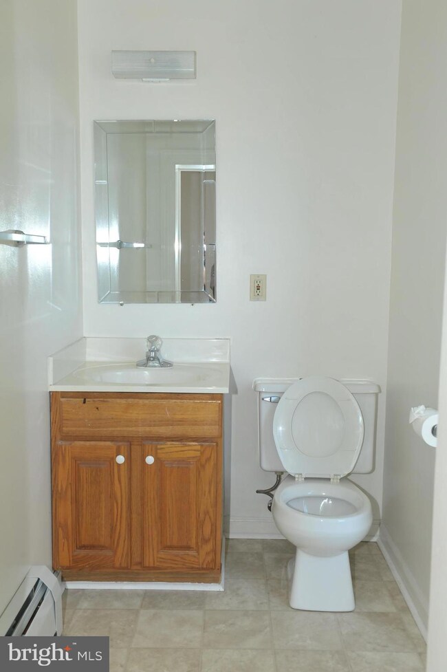 112 S 3rd St, Lemoyne, PA 17043 - photo 6