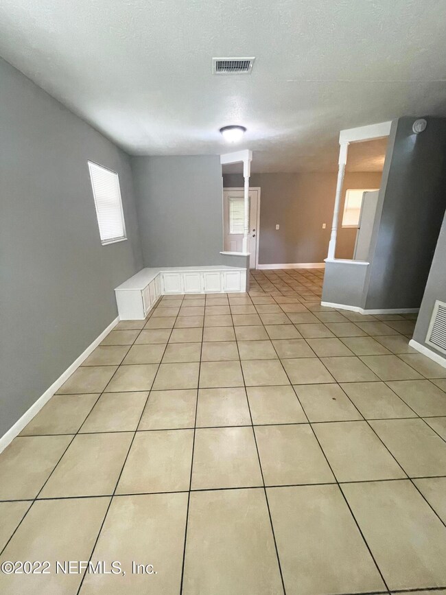 8059 Pierre Dr, Jacksonville, FL 32210 - photo 2