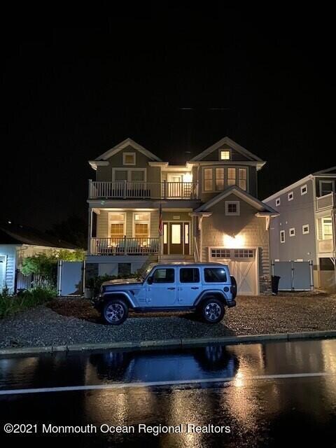 Front Night Pic 2