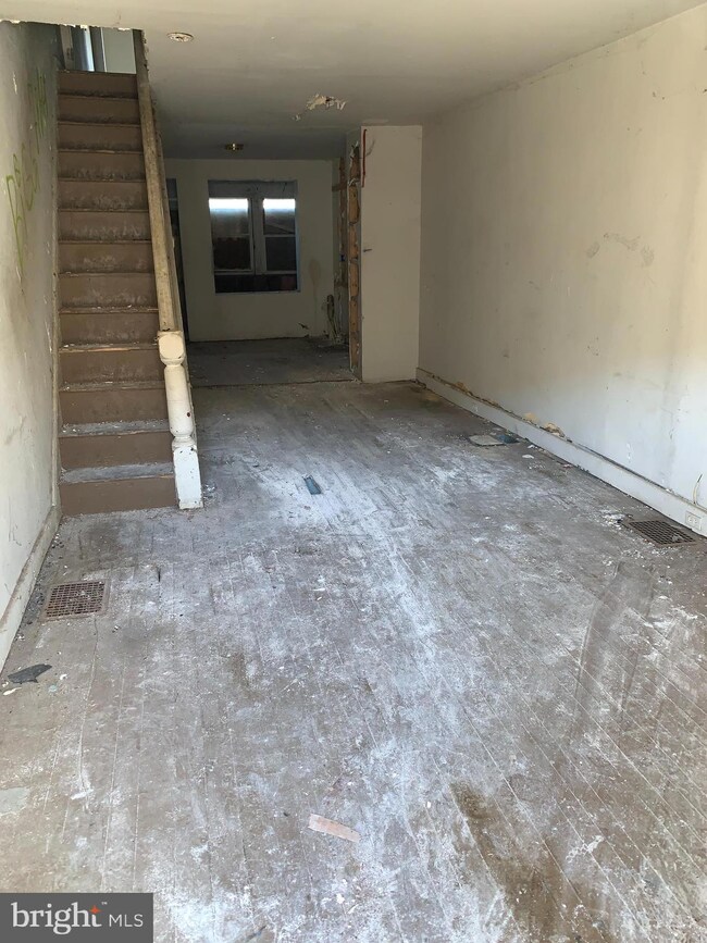 308 S Smallwood St, Baltimore, MD 21223 - photo 3