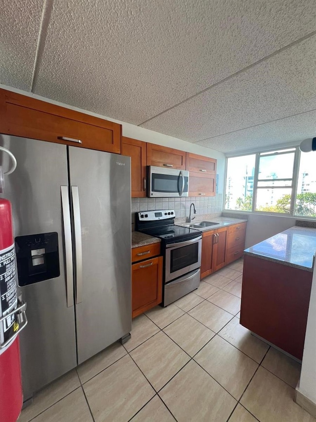 850 View unit 606B, San Juan, PR 00922 - photo 2