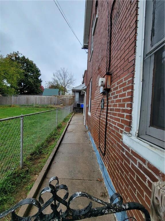 76 W Ettwein St, Bethlehem, PA 18018 - photo 3