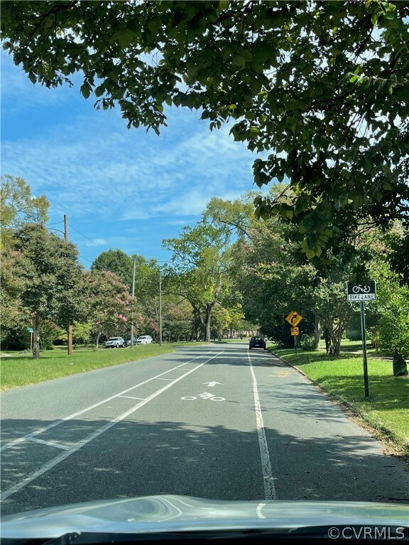 Bike lanes In front on home.