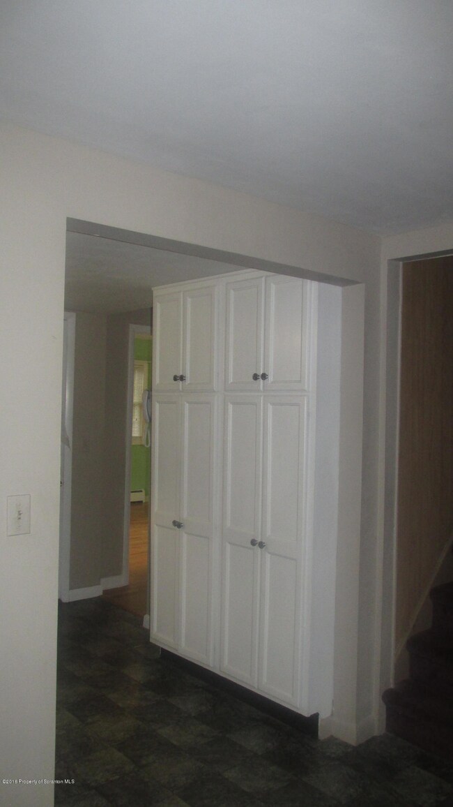 1305 Olga St, Scranton, PA 18519 - photo 5