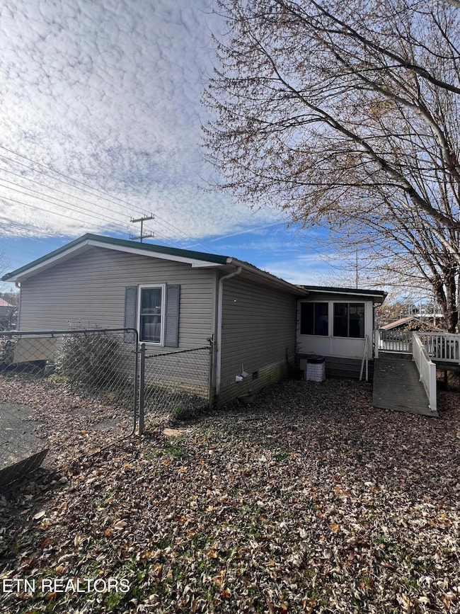 307 E. Walden St. (4)