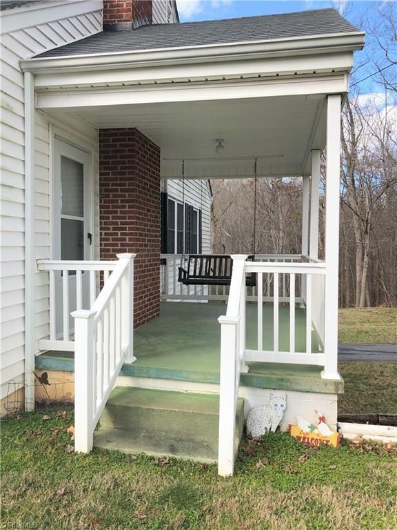 1522 Sunset Dr, Asheboro, NC 27205 - photo 5