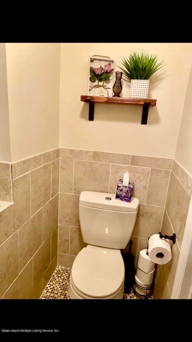 16 Knight Loop, Staten Island, NY 10306 - photo 5