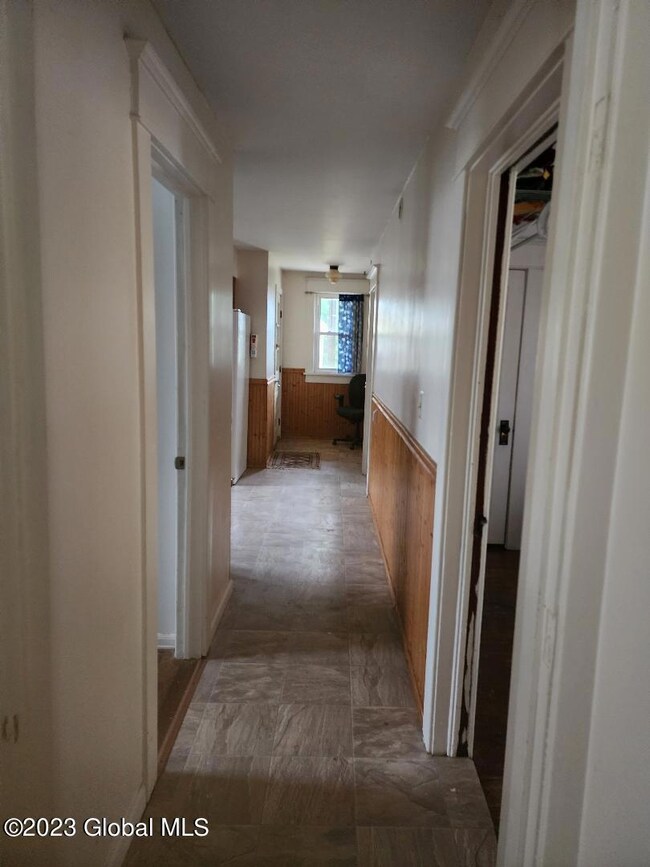 342 Taylor Ct, Troy, NY 12180 - photo 7