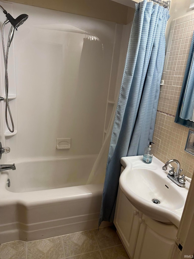 9542 S 300 E, Bunker Hill, IN 46914 - photo 3