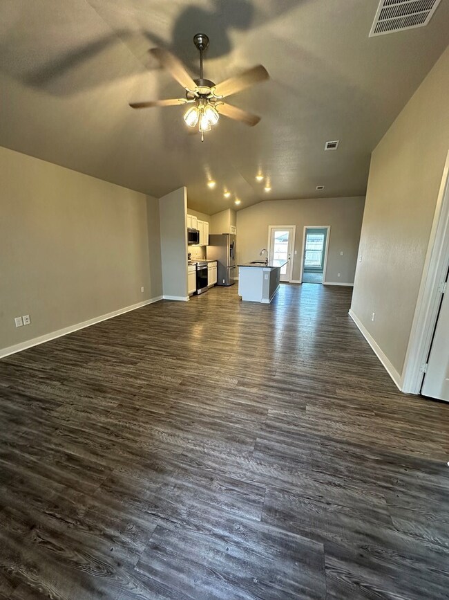 1313 Red Cliff Ave, Odessa, TX 79765 - photo 2