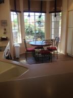 Breakfast nook in thhe kitchen