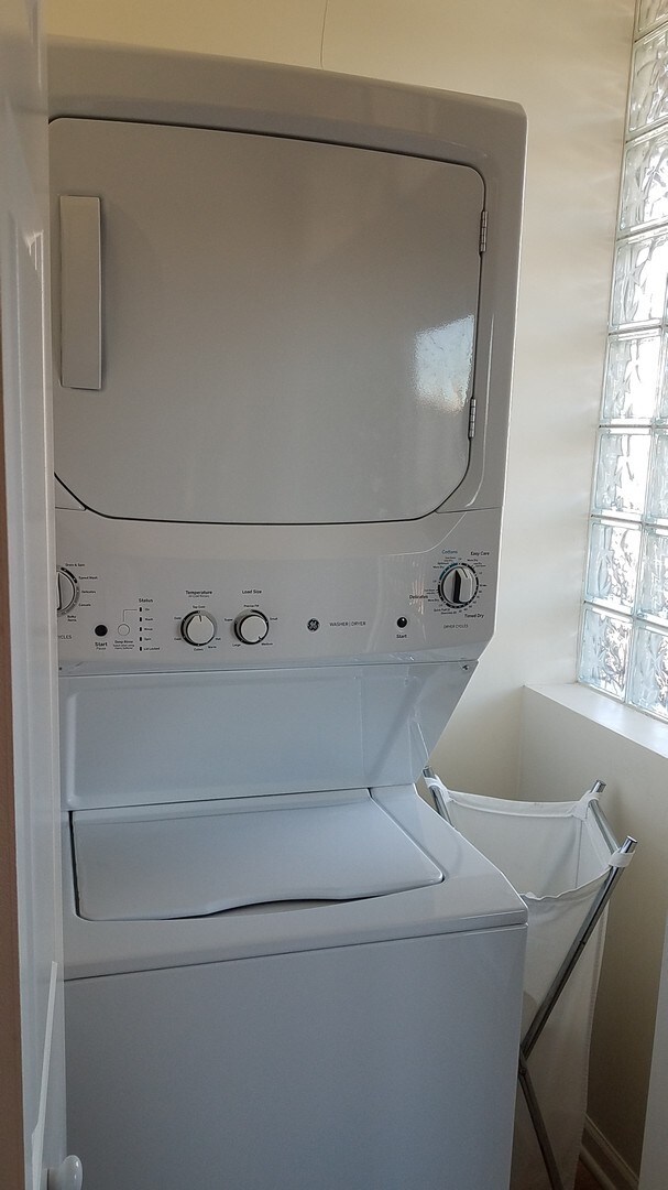 1616 W Rascher Ave unit 2W, Chicago, IL 60640 - photo 3