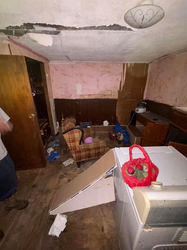 1204 Highway 3482, Calvin, KY 40813 - photo 7