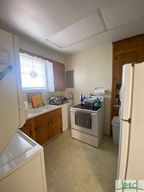 221 E Taylor St unit C, Savannah, GA 31401 - photo 2