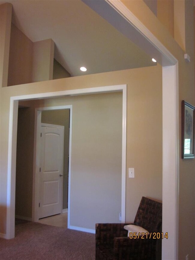 ~Nice open floor plan~