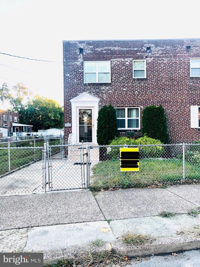 539 Beacon St, Camden, NJ 08105 - photo 2