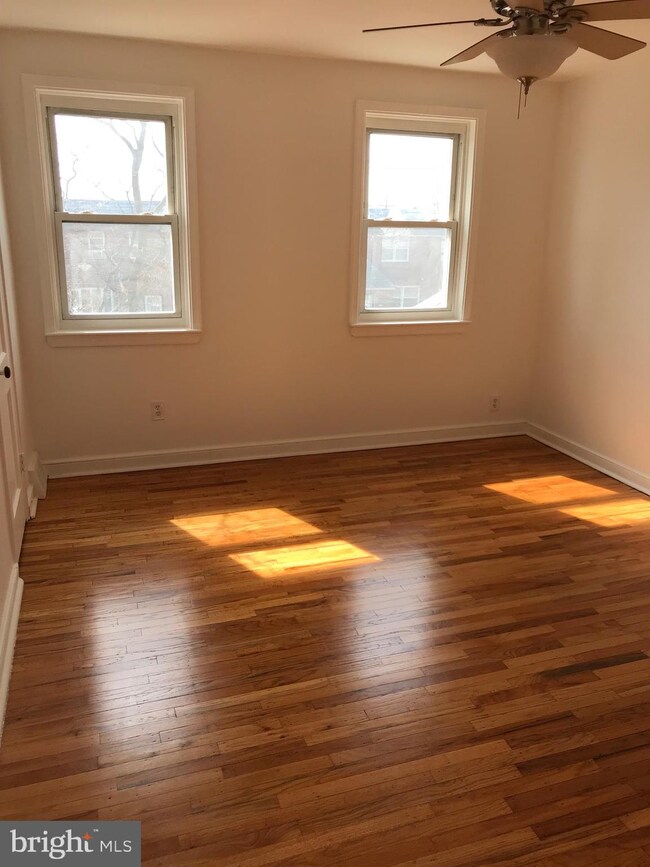 8655 Fayette St, Philadelphia, PA 19150 - photo 7