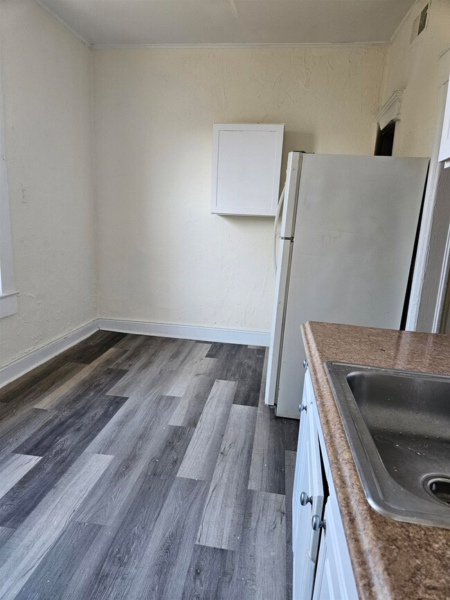 195 Winfield Ave unit 3, Jersey City, NJ 07305 - photo 6