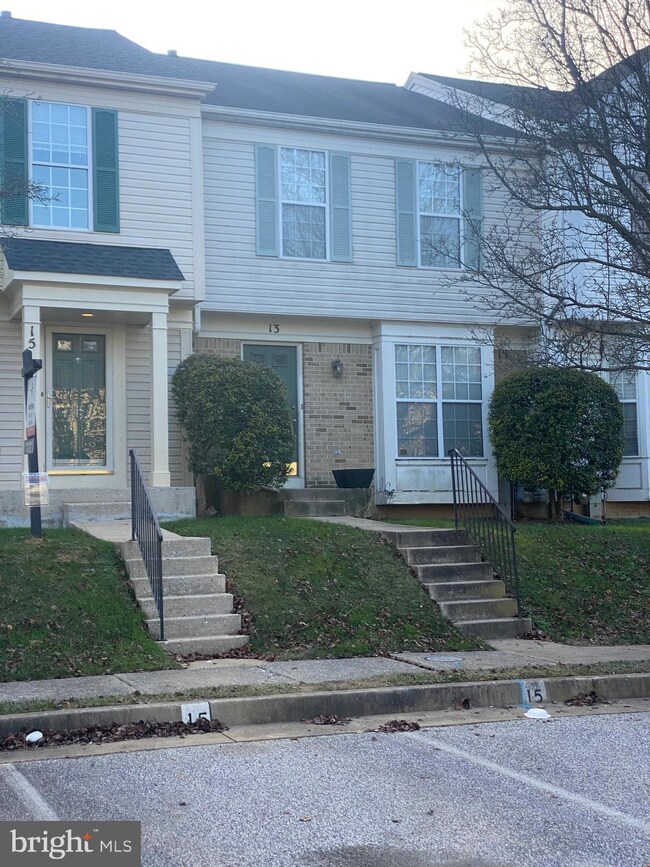 13 Kimberlys Ct, Windsor Mill, MD 21244 - photo 4