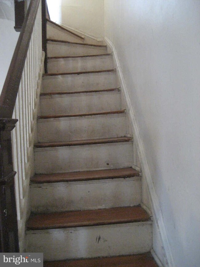 726 Denison St, Baltimore, MD 21229 - photo 6