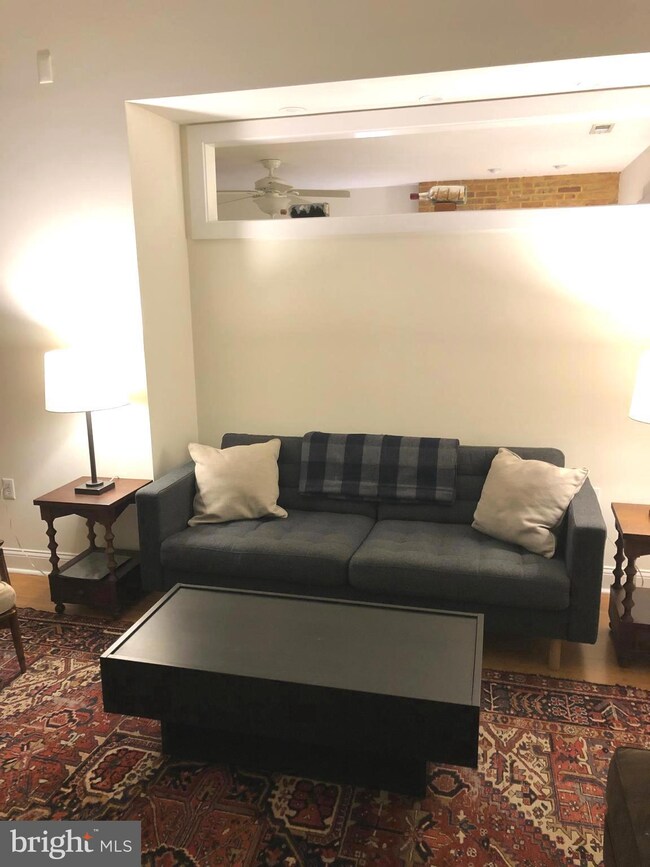 116 N Indian Aly unit 205, Winchester, VA 22601 - photo 4