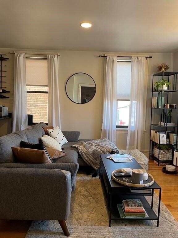 484 Commercial St unit 5, Boston, MA 02109 - photo 2