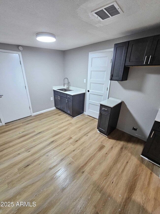 4520 N 28th Dr, Phoenix, AZ 85017 - photo 6