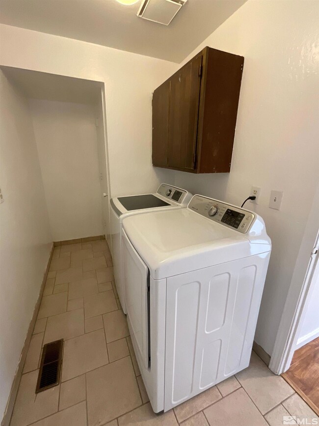 3268 Bunker Hill Ln, Sparks, NV 89431 - photo 5