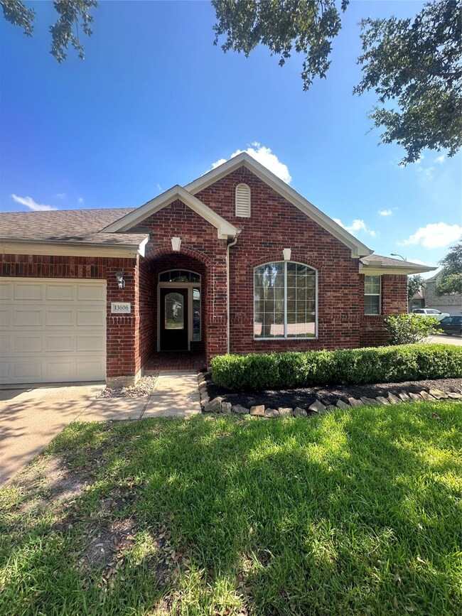 13606 Short Brook Ln, Houston, TX 77041 - photo 4