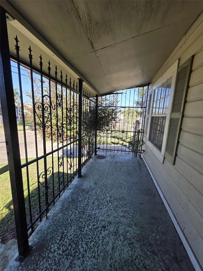 524 N Super St, Houston, TX 77011 - photo 6