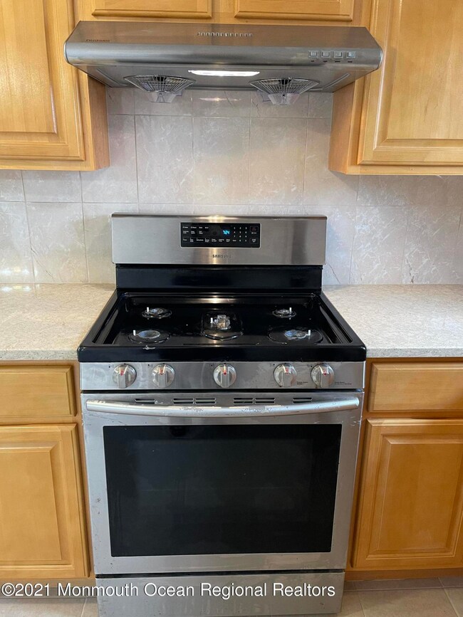 915 State Route 34, Matawan, NJ 07747 - photo 5