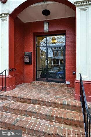 1495 Newton St NW unit 102, Washington, DC 20010 - photo 3