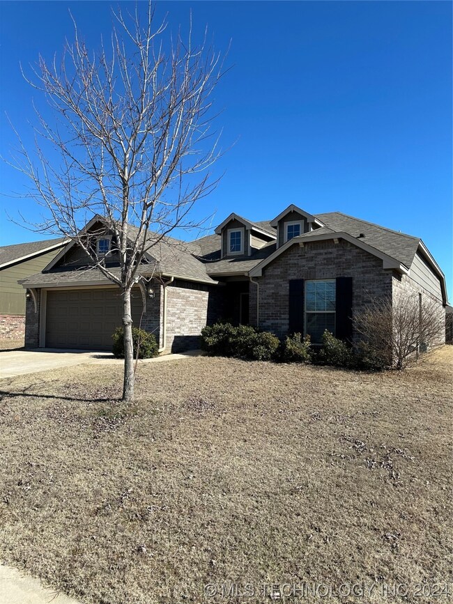 7217 S Nyssa Ave, Broken Arrow, OK 74011 - photo 2