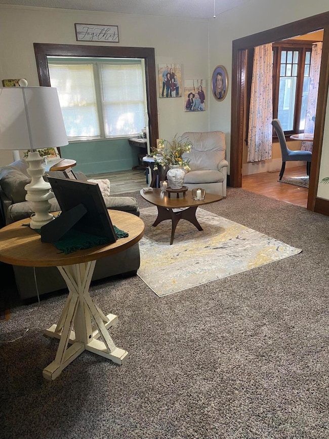 619 E 1st Ave, Mitchell, SD 57301 - photo 3