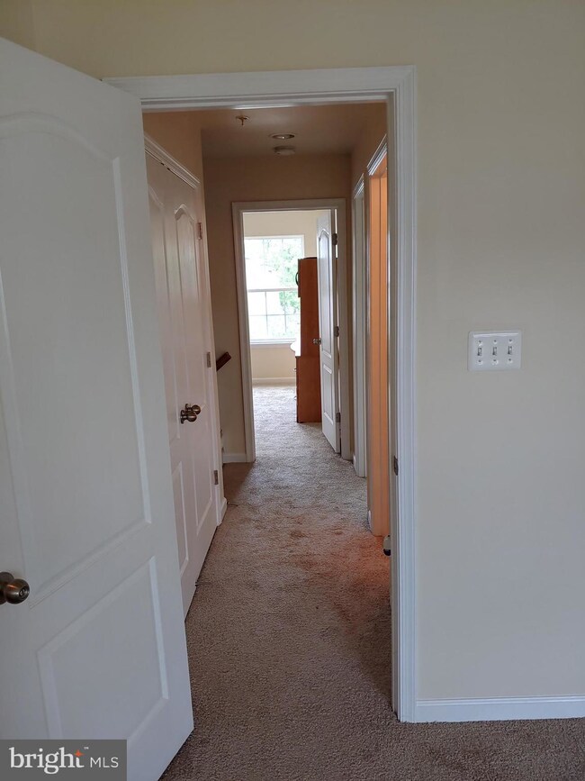 7088 Ingrahm Dr, Glen Burnie, MD 21060 - photo 2