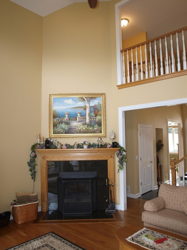 7202 Hawthorn Ln, Spring Grove, IL 60081 - photo 4