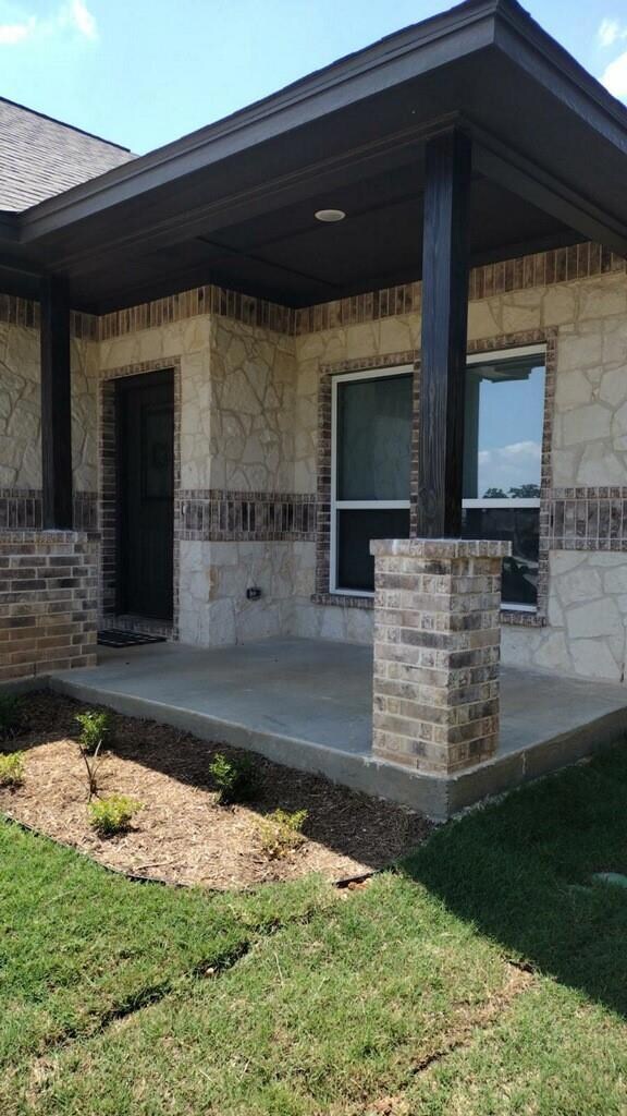 305 Titus Ave, Springtown, TX 76082 - photo 3